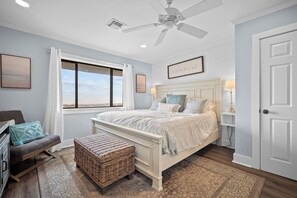 2 bedrooms, iron/ironing board, Internet, bed sheets