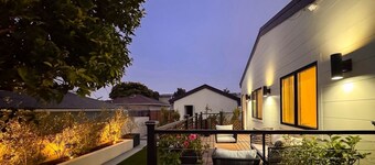 Charming 2-bedroom house in Redondo Beach with AC