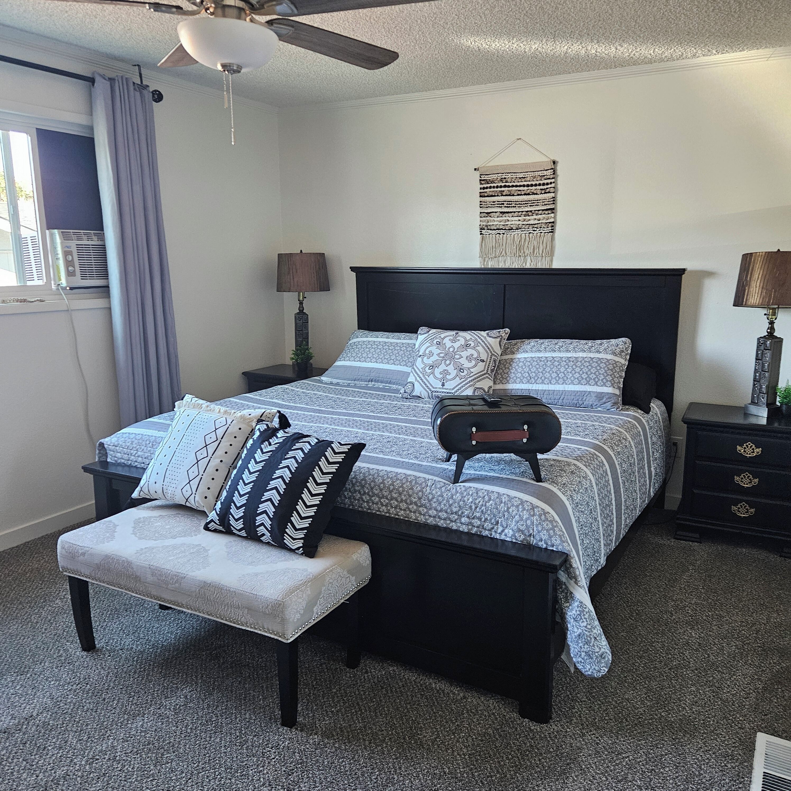 3 bedrooms, internet, bed sheets