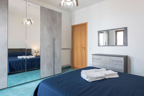 Bügeleisen/Bügelbrett, WLAN, Bettwäsche