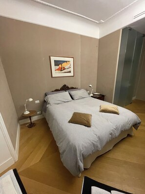 1 室のベッドルーム、WiFi、ベッドシーツ
