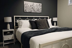 5 bedrooms, desk, iron/ironing board, travel cot