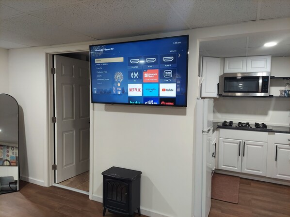 Private kitchen - Cozy private studio in amazing College Park with AC (College Park)