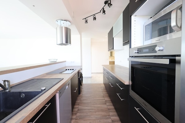 Fridge, microwave, oven, dishwasher