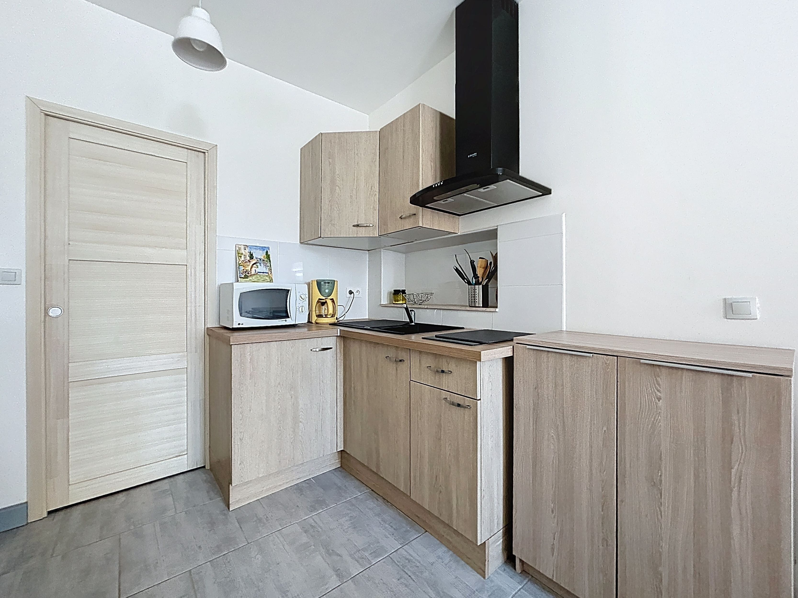 Fridge, microwave, coffee/tea maker