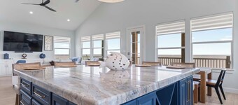 Unwind on the Bay- Fishing, Pool, Tennis, Basketball courts & Kids' Playground