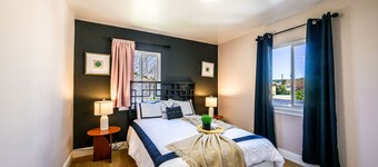 Modern & Urban Oasis Steps to BART- 3Beds