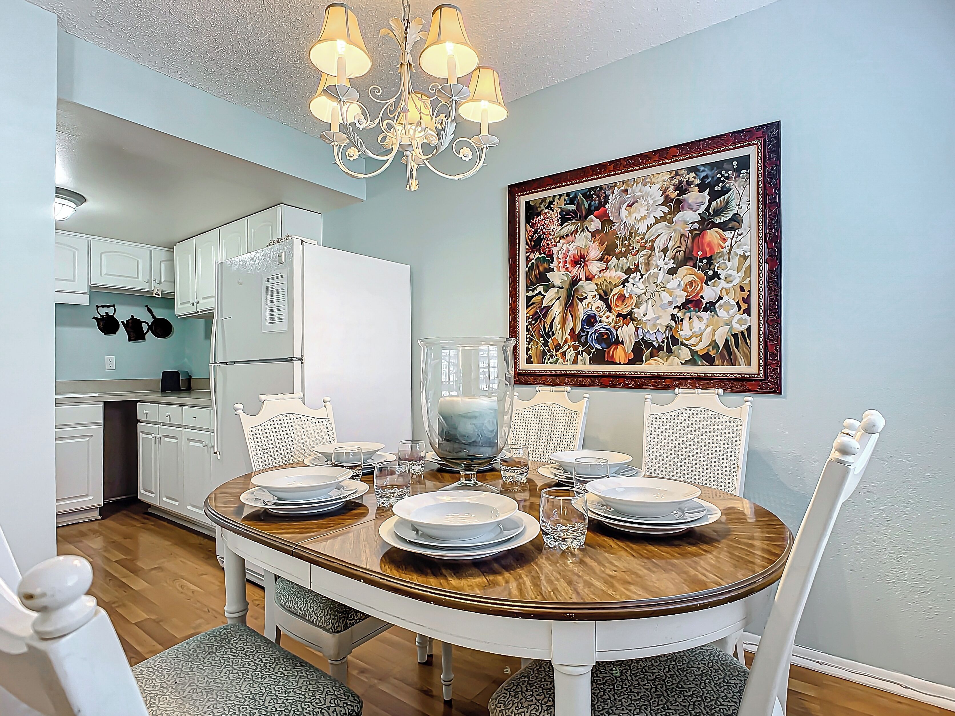 1 bedroom, individually decorated, individually furnished