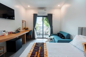 Vietnam Suite Double | Ylelliset vuodevaatteet, työpöytä, ilmainen Wi-Fi, vuodevaatteet