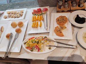Free daily buffet breakfast  - Hotel Eden 24 Novembre (Kinshasa)