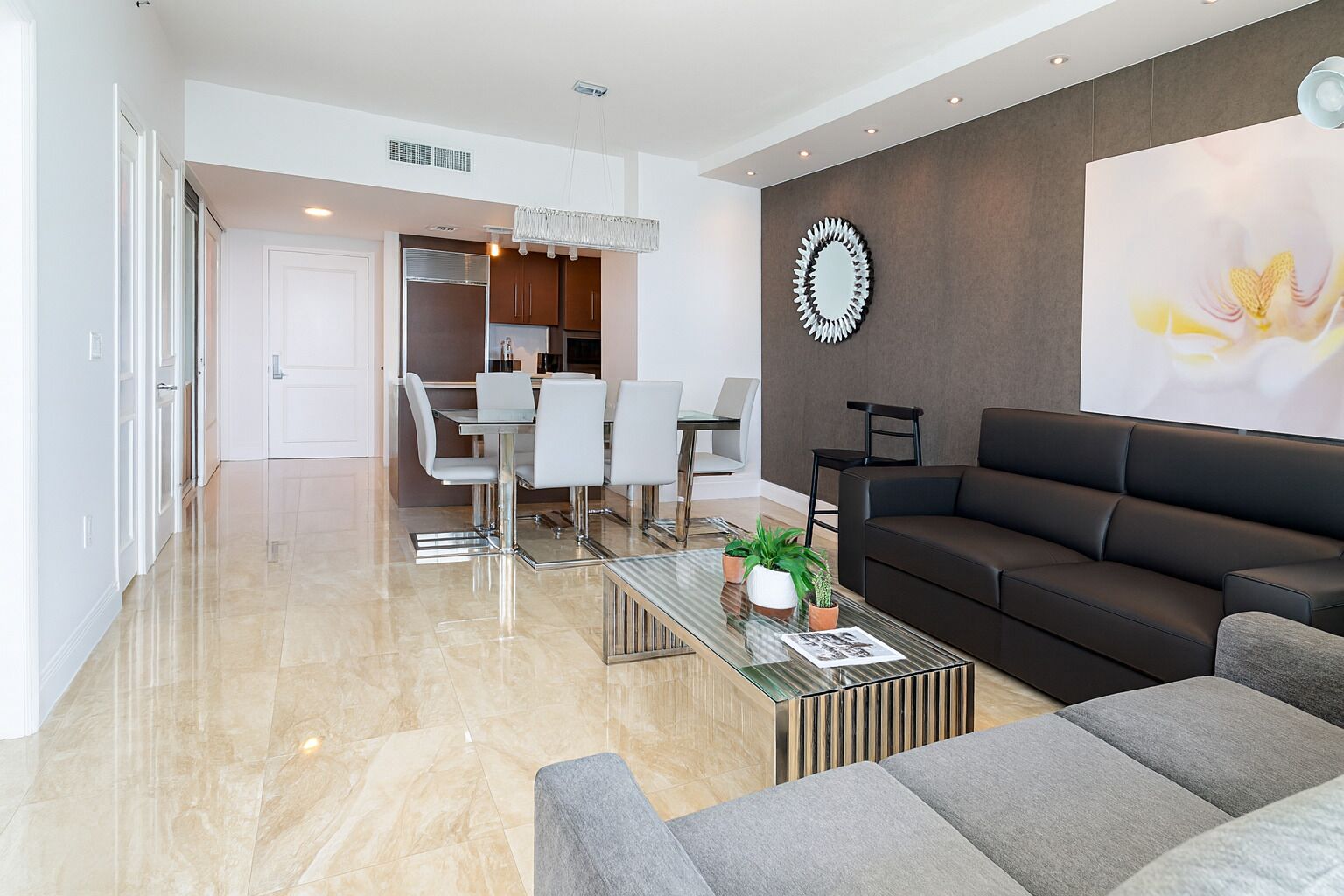 55-inch Smart TV with digital channels, Netflix, Hulu