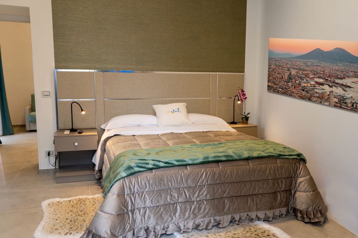 Deluxe Apartment, Balcony, City View | In-room safe, free WiFi