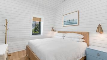 Standard Room | In-room safe, free WiFi
