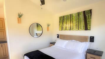 Economy Double Room, Sea View | Wi-fi percuma
