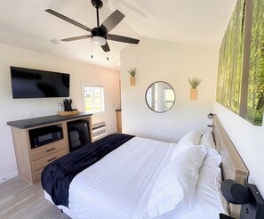Economy Double Room, Sea View | Free WiFi