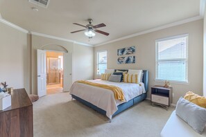 3 bedrooms, iron/ironing board, free WiFi, bed sheets