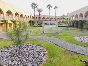 Terrace/patio - HOTEL SANTA FE (Camargo)