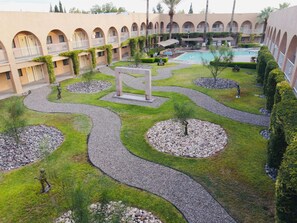 Terrace/patio - HOTEL SANTA FE (Camargo)