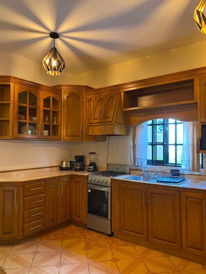 Microwave, oven