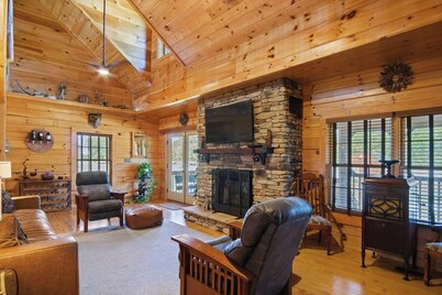 Cozy Country Cabin near Savannah, Georgia
The Perfect Staycation