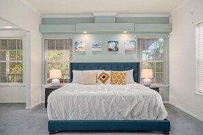 3 bedrooms, desk, iron/ironing board, travel cot