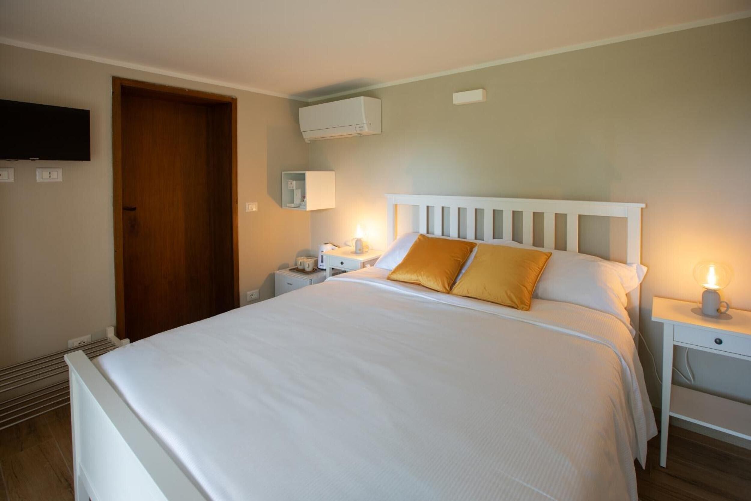 1 camera, Wi-Fi, lenzuola