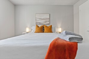 2 sovrum, skrivbord, strykjärn/strykbräda och gratis wi-fi