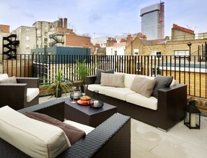 Apartment | 1 bedroom, Internet - The Penthouse Pause - Soho - by Frankie Says (London)