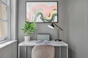 House | 1 bedroom, Internet - Midnight at Bateman - Soho - by Frankie Says (London)