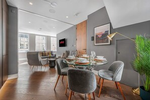 Apartment | 1 bedroom, Internet - Midnight at Bateman - Soho - by Frankie Says (London)