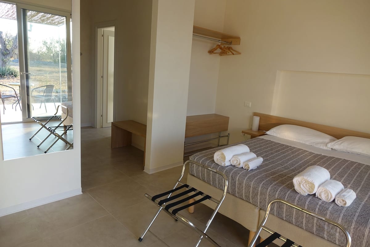Double or Twin Room, Garden View | In-room safe, soundproofing, free WiFi