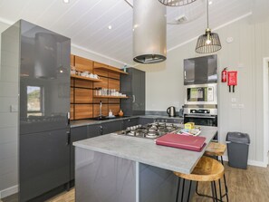 Lava-louças, talheres/pratos/utensílios de cozinha