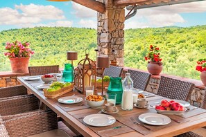 Outdoor dining - Muricciaglia 14, Emma Villas (Castellina in Chianti)