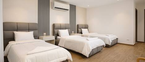 Comfort Single Room, City View