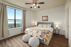 3 bedrooms, iron/ironing board, travel crib, free WiFi