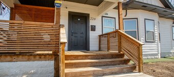 Masters Retreat + Private Golf Lounge