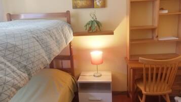 3 chambres, fer et planche Ă  repasser, draps fournis