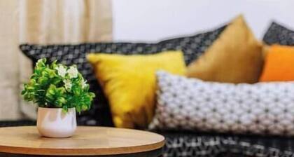 Ngicha 1BDR APT: Wi-Fi, Netflix, Books, Games +