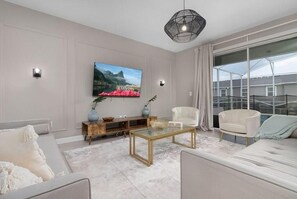 TV - 6 Bedrooms/ 5 Bathrooms/ Champions Gate (9223SH) (Davenport)