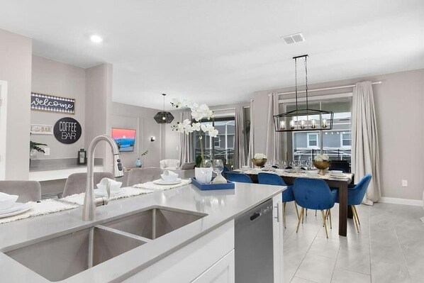 Dining - 6 Bedrooms/ 5 Bathrooms/ Champions Gate (9223SH) (Davenport)