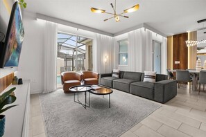 TV - 4 Bedrooms/ 3 Bathrooms/ Storey Lake (2673 SS) (Kissimmee)