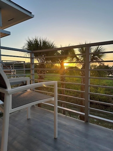 Flamingo Adventures Lodge 