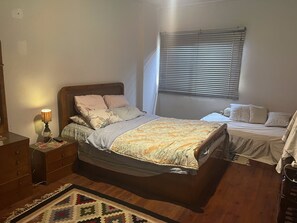 2 chambres, fer et planche Ă repasser, Wi-Fi, literie fournie