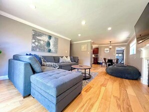 Talo (3 Bedrooms) | Sisätilat