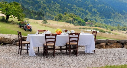 Fattoria Javello Agriturismo La Casaccia