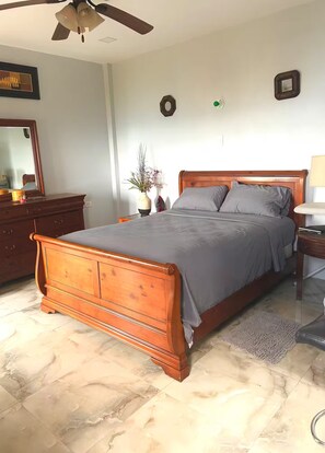 1 bedroom, WiFi, bed sheets