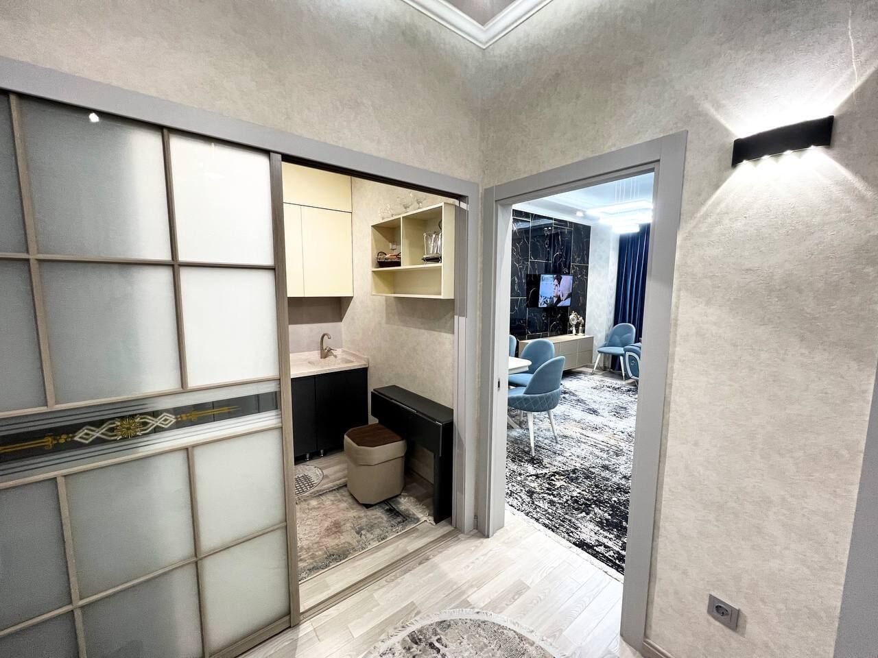 Comfort-Apartment, Stadtblick | Eigene Küche | Großer Kühlschrank, Mikrowelle, Herdplatte, Wasserkocher