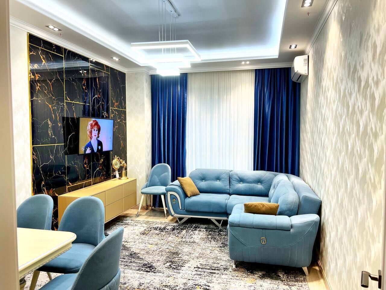 42-Zoll-LED-Fernseher mit Satellitenempfang