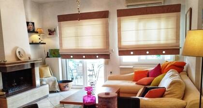 Luxury Seaside Retreat in Platamonas – Steps from the Beach & Castle View