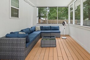 Property grounds - Upscale Country Gem, Pool+Hot Tub, Games, Fire Pit (Dorchester County)